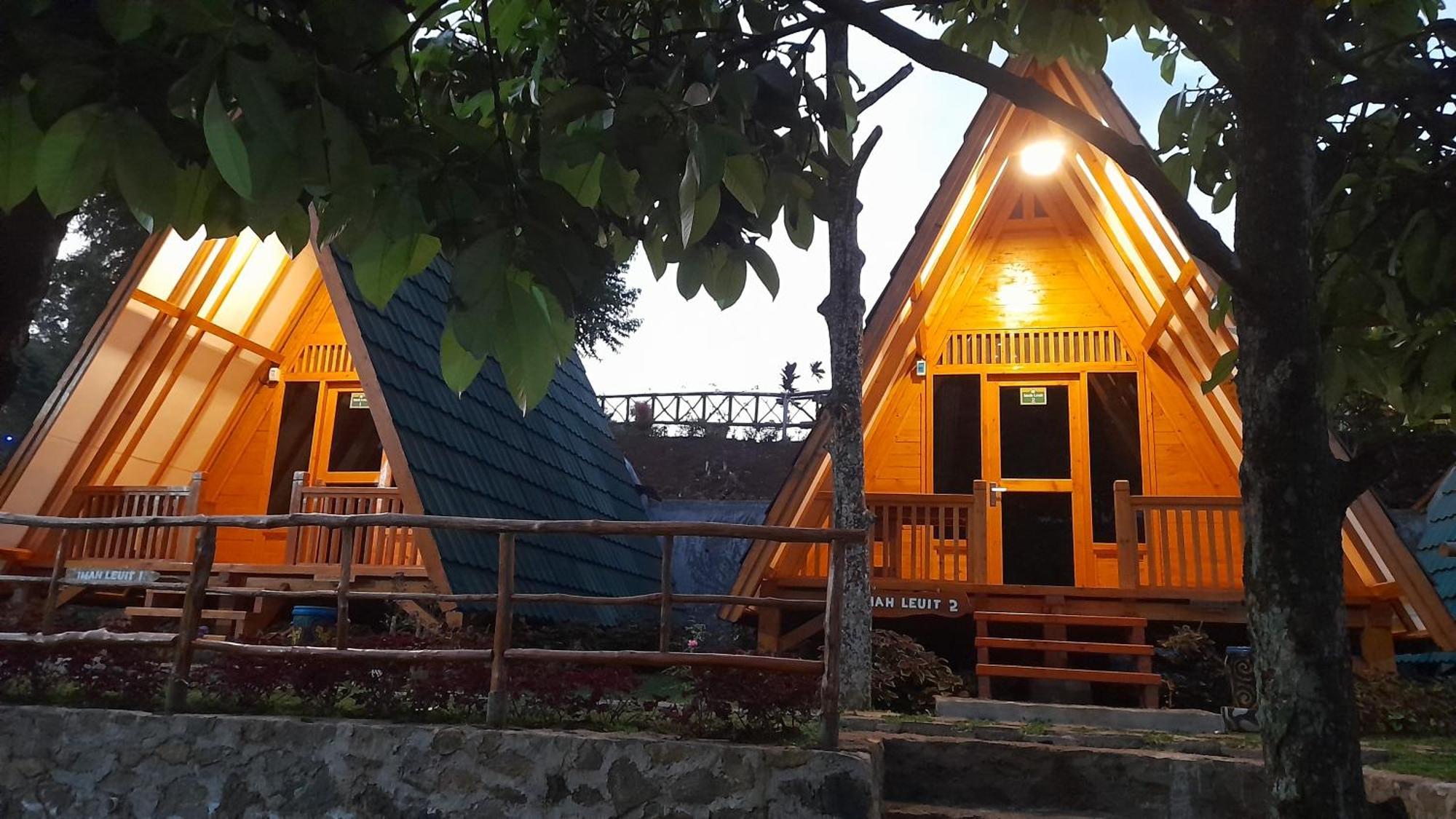 Ciawitali Glamping Hotel Cibitung Dua Exterior photo