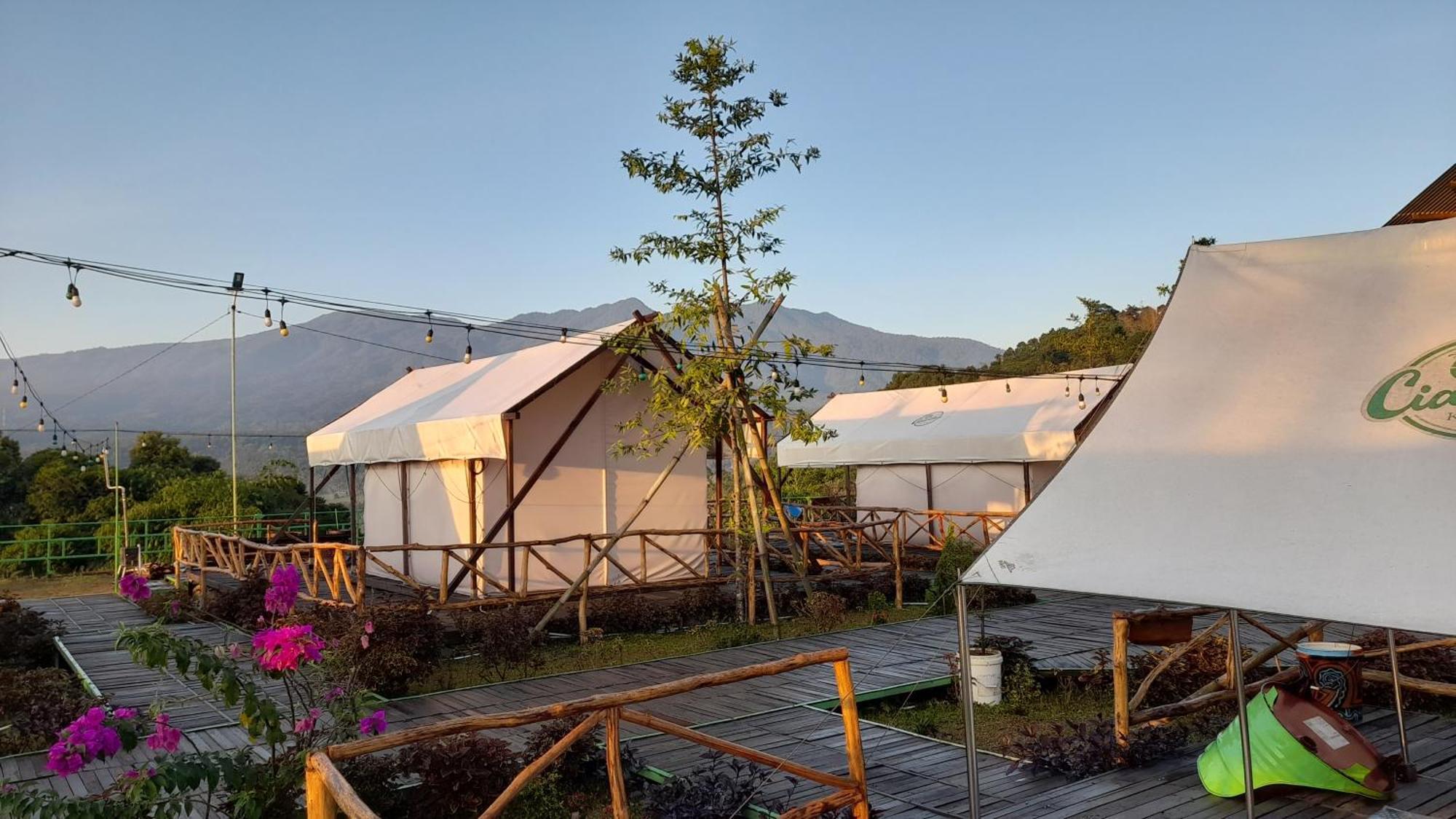 Ciawitali Glamping Hotel Cibitung Dua Exterior photo